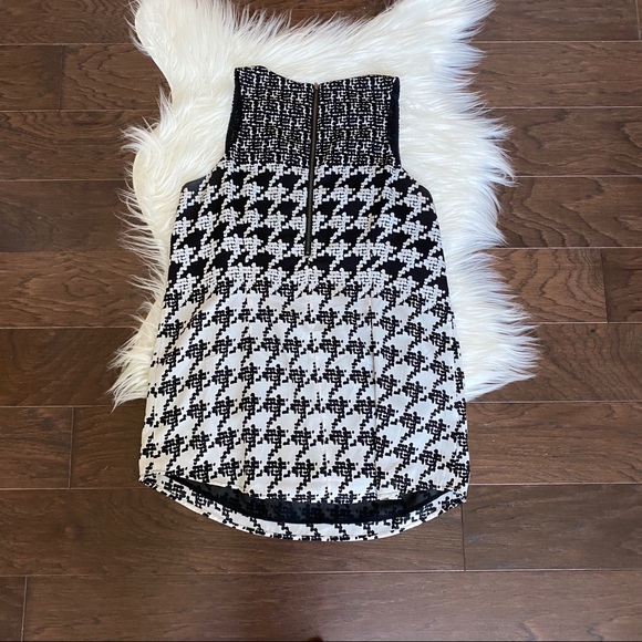 [Cabi] Broken Check Houndstooth Tank - Picture 4 of 6